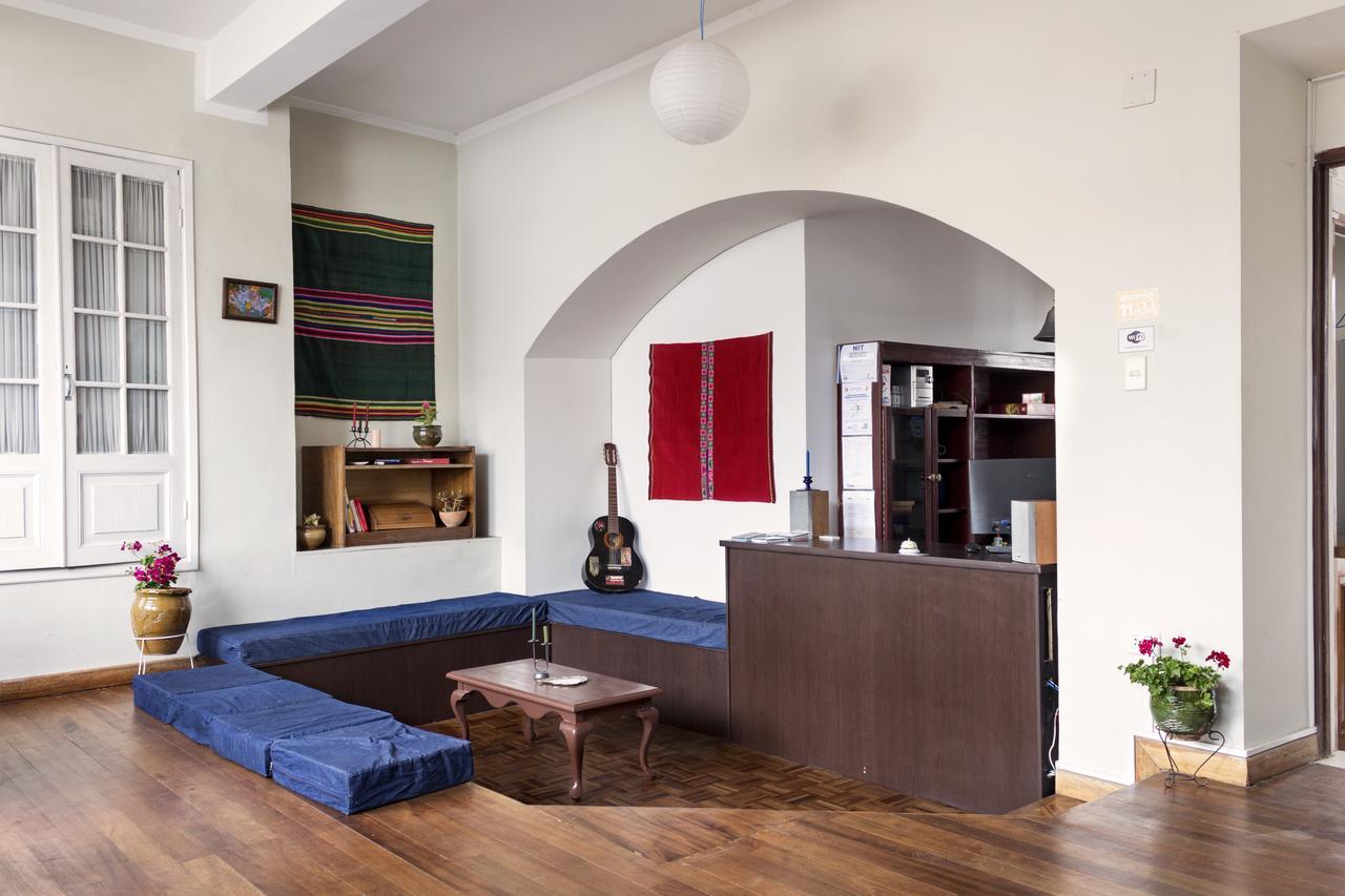 Hostel Casa Blanca Сукре Экстерьер фото